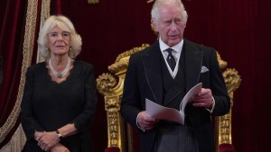 Charles III. förmlich zum britischen König ausgerufen