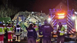 Eine Tote nach Explosion in Bochumer Mehrfamilienhaus