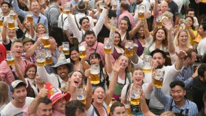 Was kostet heuer das Bier auf der Wiesn?