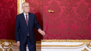 Van der Bellen beauftragt ÖVP mit Regierungsbildung