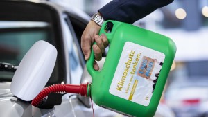 Koalition will Weg für Einsatz von E-Fuels in Autos freimachen