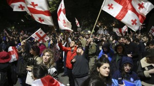 Warum täglich Tausende in Georgien protestieren