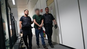 Lebenslange Haft für mutmaßlichen Messerangreifer von Brokstedt gefordert