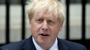 Britische Regierung droht Johnson