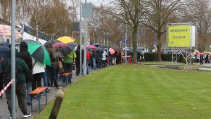 Vier Mitarbeiter des Aachener Impfzentrums festgenommen