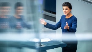 Wagenknecht fordert von Thüringer CDU Distanzierung von Merz