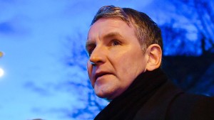 Polizei durchsucht Wohnhaus von Björn Höcke