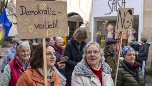 Wieder Tausende auf den Straßen