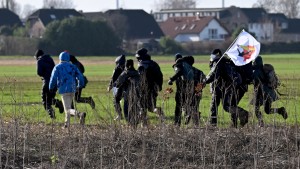 Nur die Linke verteidigt militante Klima-Aktivisten