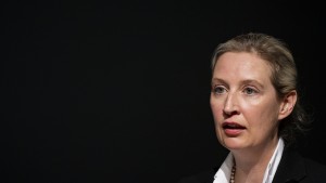 Weidel spricht von „schmieriger Lügenschleim-Spur“