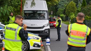 Bundespolizei durchsucht Wohnungen in sieben Städten