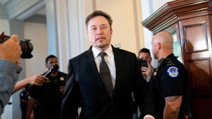 Musk fordert „Schiedsrichter“ für Künstliche Intelligenz