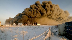 Großbrand zerstört Lagerhaus von Russlands Amazon