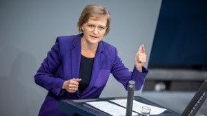 Wird Brantner neue Grünen-Chefin? „Verhandle hart, aber pragmatisch“