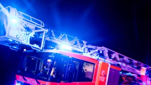 14 Verletzte durch Brand in Mehrfamilienhaus