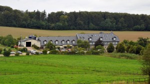 Kilometerlange Wasserleitung zu den Greens