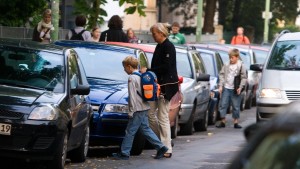 Lieber zu Fuß oder mit dem Rad als im „Eltern-Taxi“