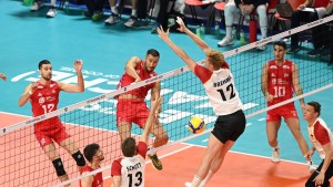 Erste Niederlage für deutsche Volleyballer bei EM