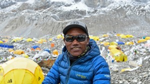 Nepalese bezwingt Mount Everest zum 27. Mal