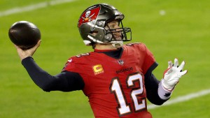 Brady führt die Bucs in die zweite Runde