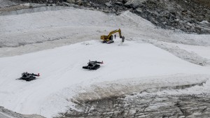 Ärger über Baggerarbeiten auf Gletscher