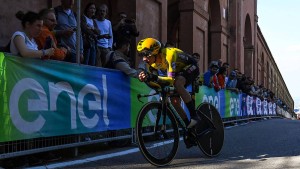 Slowene Roglic gewinnt Auftakzeitfahren