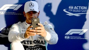 Hamilton hält Vettel auch im neuen Jahr auf Abstand