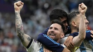 Argentinien und Messi erreichen das Finale