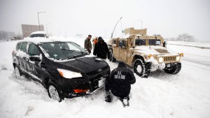 Tausende Unfälle und Stromausfälle an Amerikas Ostküste