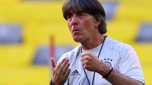 Löw ändert personell und taktisch nichts