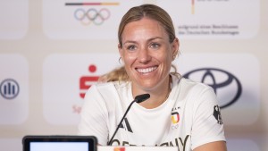 Angelique Kerber bleibt dem Tennis treu