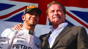 Hamilton stichelt nach Red-Bull-Kritik