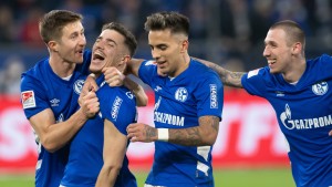 Schalke gewinnt auch ohne den Trainer