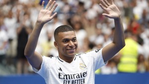 Mbappé in Madrid von 85.000 Fans begrüßt