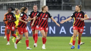 Für die Eintracht-Frauen geht es von null auf hundert