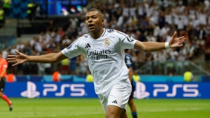 Mbappé trifft bei Pflichtspieldebüt für Real