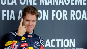 Über Nacht fährt Vettel auf Pole Position