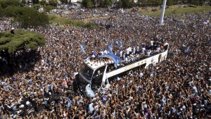 Argentinische Weltmeister brechen Bus-Parade ab