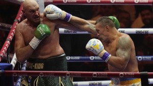 Usyk schlägt Fury in Riad