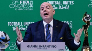 Das absurde Theater des Gianni Infantino