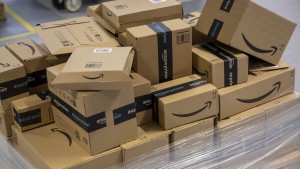 Amazon-Mitarbeiter wegen schweren Bandendiebstahls verurteilt