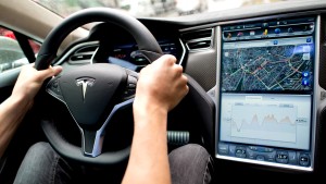 Tesla-Kunde klagt gegen leere Versprechungen