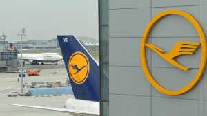 Lufthansa sondiert neue Billigflugangebote nach Asien