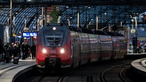 Neue Verbindungen und dichterer Takt: Das ändert sich für Bahnreisende