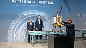 Batterie-Recycling soll Mercedes unabhängiger machen