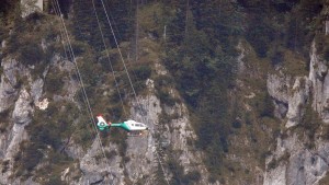 Rettung nach einer Nacht in der Gondel