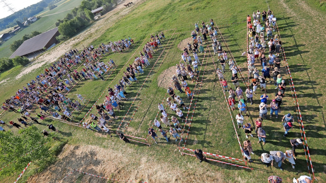 „Nein“: Schon im Juni demonstrierten auf dem Schanzacker Menschen gegen den Bau einer Landeserstaufnahmestelle.