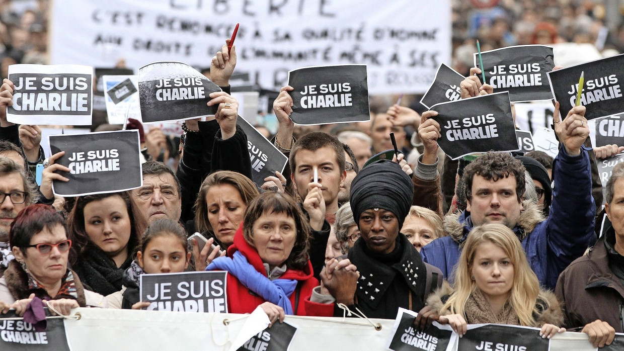 Gedenken an die Opfer: Tausende Menschen versammelten sich am 10. Januar 2015 in Nantes.