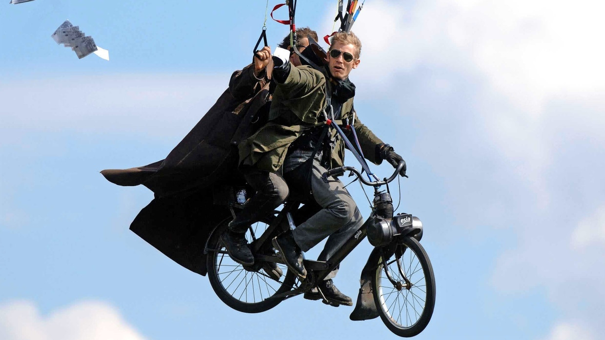 Die Leichtigkeit des Seins: 2005 auf einem Paraglider-Festival im französischen Lumbin im Département Isère.