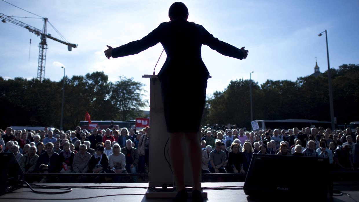 Sahra Wagenknecht versucht bei der Abschlusswahlkampfveranstaltung im September 2017 in Berlin ihre Zuhörer zu überzeugen.